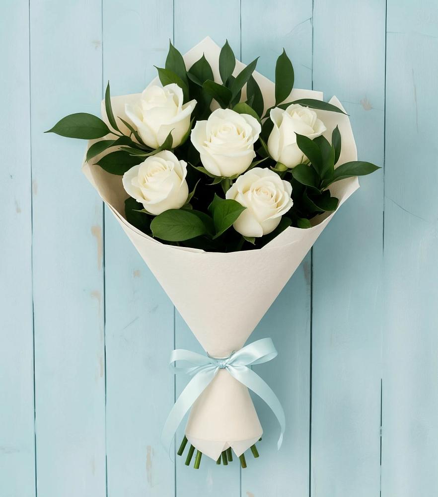 Букет цветов из: Розы в Бородинское поле