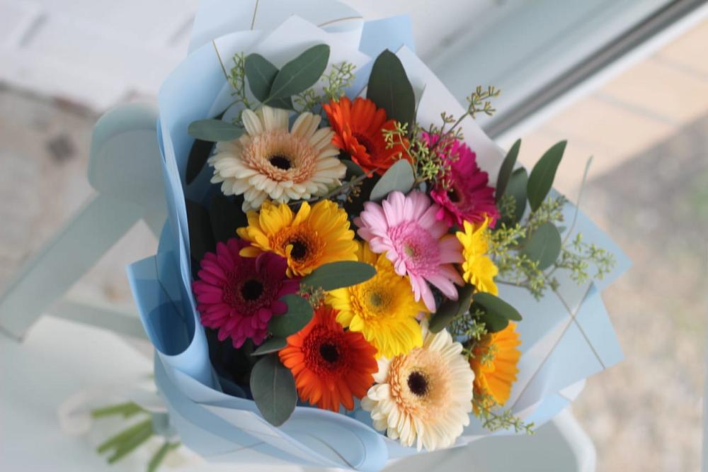 Букет цветов из: Герберы в Бородинское поле