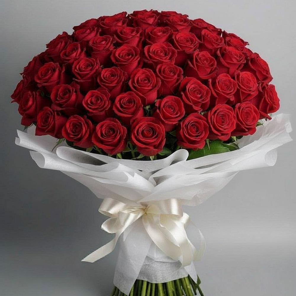 Букет 101 Красная роза Блэк Мэджик в Бородинское поле