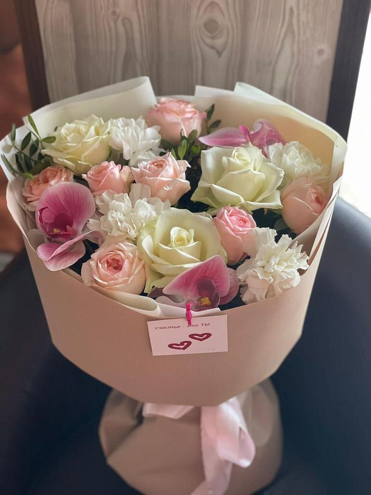 Букет цветов из: Орхидеи, Розы и Гвоздики в Бородинское поле