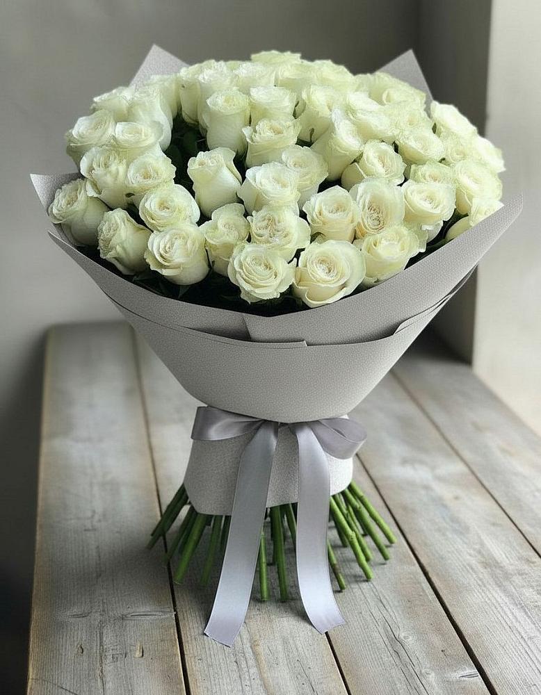 Букет 35 Белых роз в Бородинское поле