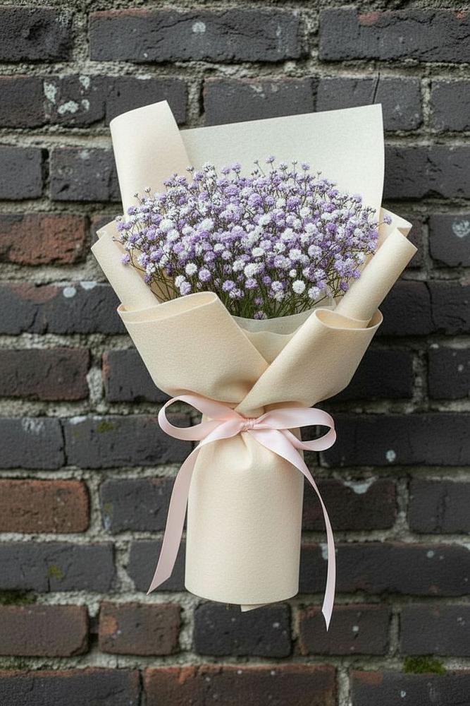 Букет цветов из: Гипсофила в Бородинское поле