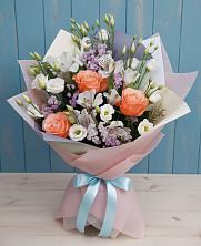 Букет цветов из:  Лизиантусы, Розы, Альстромерии и Гипсофила в Бородинское поле