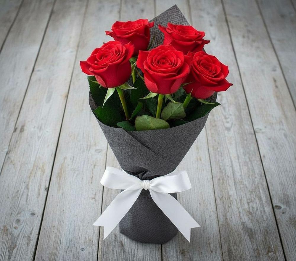 Букет 5 Красных роз Эдлесс Лав в Бородинское поле