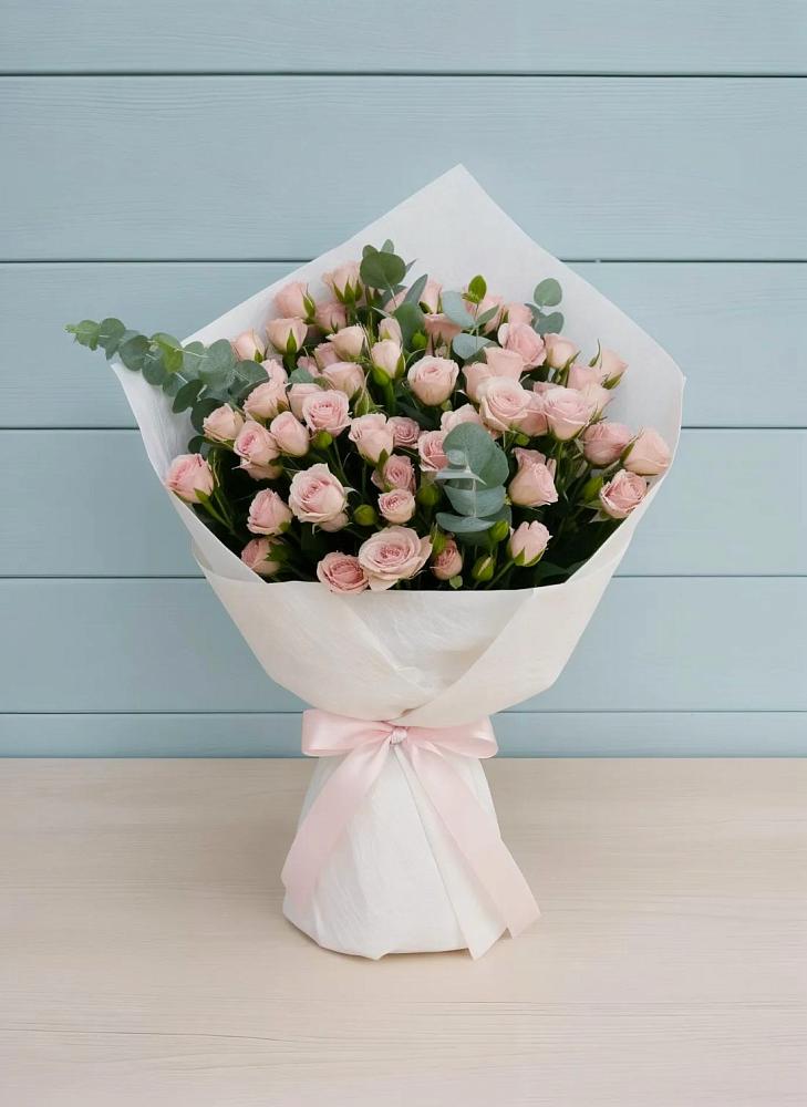 Букет цветов из: Розы в Бородинское поле