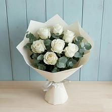 Букет Белые розы в Эвкалипте в Бородинское поле
