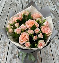 Букет цветов из:  Розы в Бородинское поле