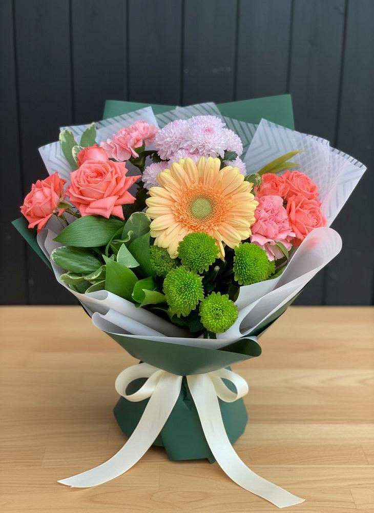 Букет цветов из: Гвоздики, Розы, Герберы и Хризантемы в Бородинское поле