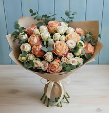 Букет цветов из:  Альстромерии и Розы в Бородинское поле