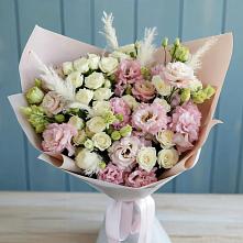 Букет цветов из:  Альстромерии и Розы в Бородинское поле